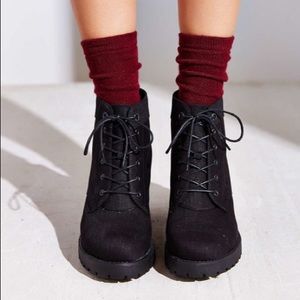 Vagabond Grace black lace up boot.
